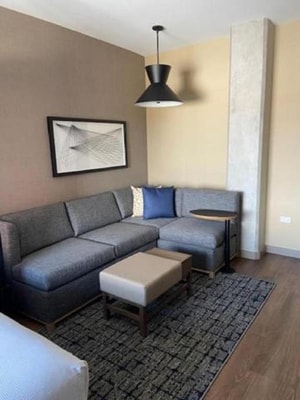 King Room Near Lozano Branch School CHI 4 Luxury Bookings