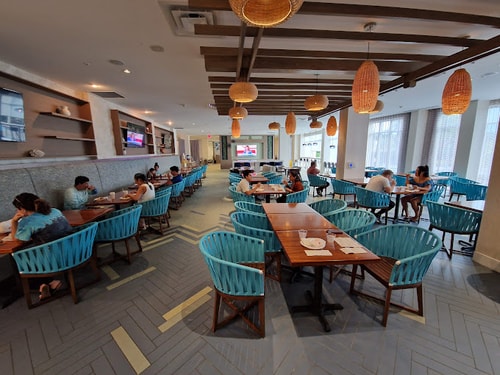 King Room Near Coco Key Water Park ORL 11 Luxury Bookings