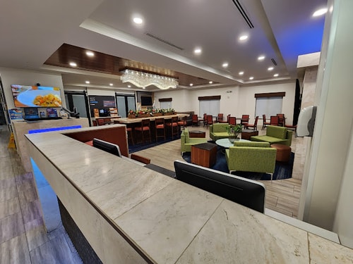 King Room Near Coco Key Water Park ORL 6 Luxury Bookings