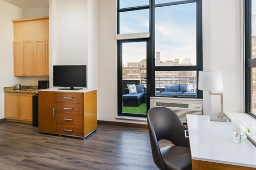 King Room Near The Museum at FIT NYC 3 Luxury Bookings