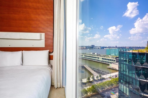 Standard Queen Room Near 14th Street Park NYC 2 Luxury Bookings