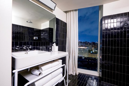 Standard Queen Room Near 14th Street Park NYC 13 Luxury Bookings