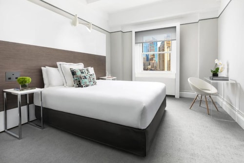 Deluxe King Room Near Broadway NYC Luxury Bookings
