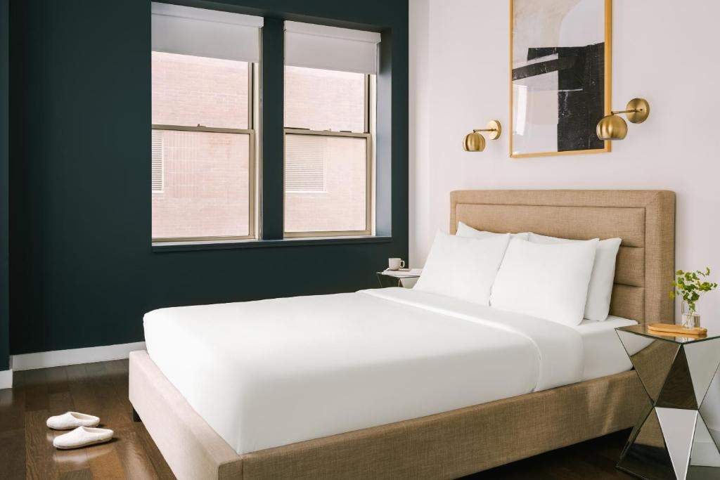 1 Bedroom Apartment Near Louise Nevelson Plaza NYC Luxury Bookings