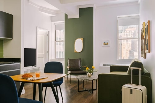 1 Bedroom Apartment Near Louise Nevelson Plaza NYC 13 Luxury Bookings