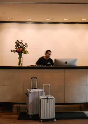 Queen Room Near Coty Building NYC 9 Luxury Bookings