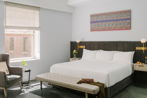 King Studio with Sofa bed Near City Hall Park NYC Luxury Bookings