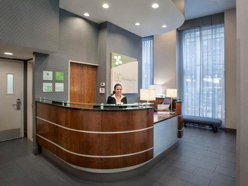King Room Near Oscar Wilde NYC 5 Luxury Bookings