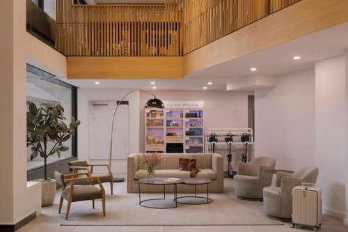 King Room Near Homecoming Salon NYC 11 Luxury Bookings