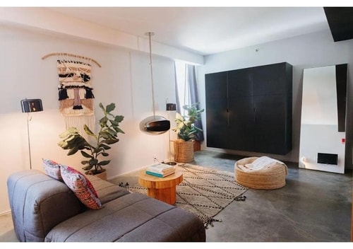 Deluxe Room Near Porchlight NYC 12 Luxury Bookings