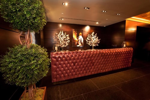 Superior Queen Room Near Atria Books NYC 5 Luxury Bookings