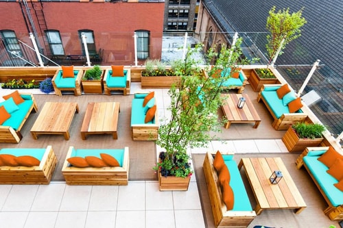 Superior Queen Room Near Atria Books NYC 8 Luxury Bookings