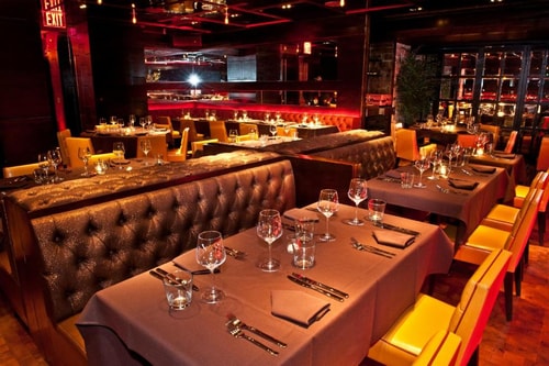 Superior Queen Room Near Atria Books NYC 12 Luxury Bookings