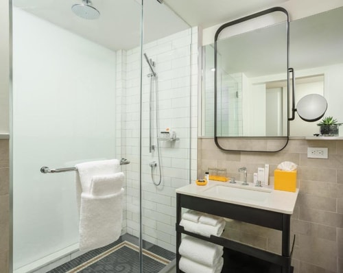 superior King Room Near Katz Delicatessen NYC 2 Luxury Bookings