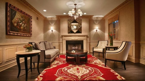 Standard King Room Near Wendt Playlot Park CHI 8 Luxury Bookings