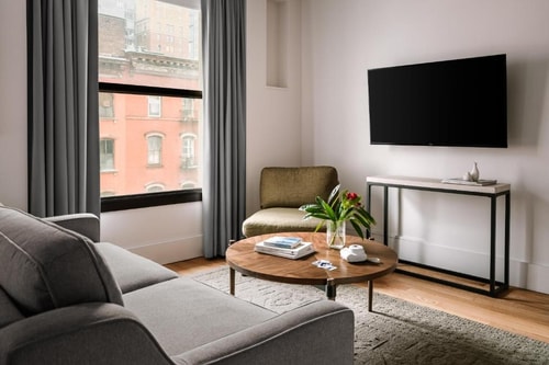 Deluxe King Room Near City Hall Park NYC 1 Luxury Bookings