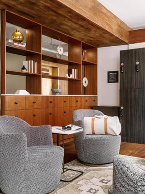 Deluxe King Room Near City Hall Park NYC 8 Luxury Bookings