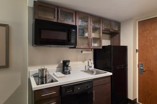 Studio Queen Suite Near McCaffrey Playground NYC 1 Luxury Bookings