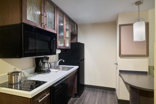 Studio Queen Suite Near McCaffrey Playground NYC 5 Luxury Bookings