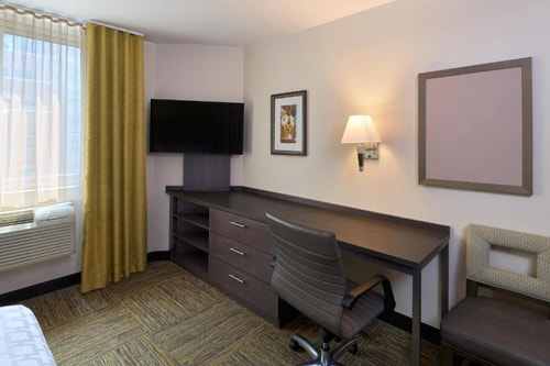 Studio Queen Suite Near McCaffrey Playground NYC 8 Luxury Bookings