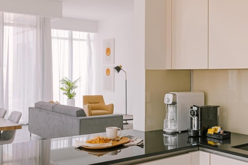 Three Bedroom Burj View Near Canadian University 5 Luxury Bookings