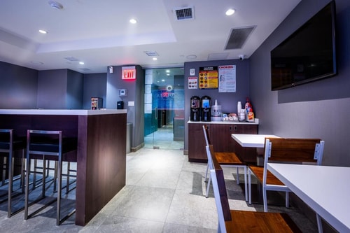 King Room Near Blatt Billiards NYC 11 Luxury Bookings