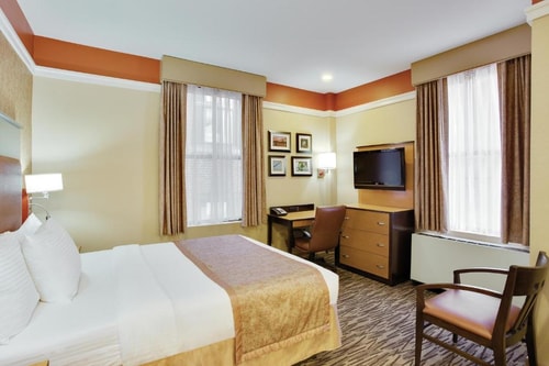 Queen Room Near Greeley Square Park NYC 7 Luxury Bookings