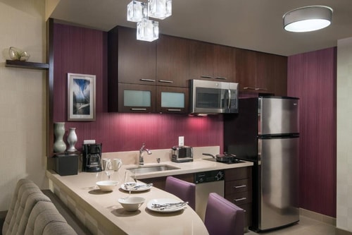 Guest Room Near Indian Alley LA 1 Luxury Bookings