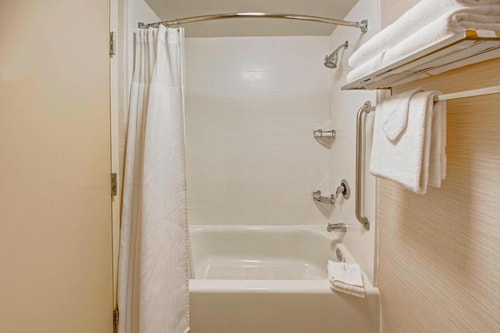 Double Room Near Mobil ORL 5 Luxury Bookings