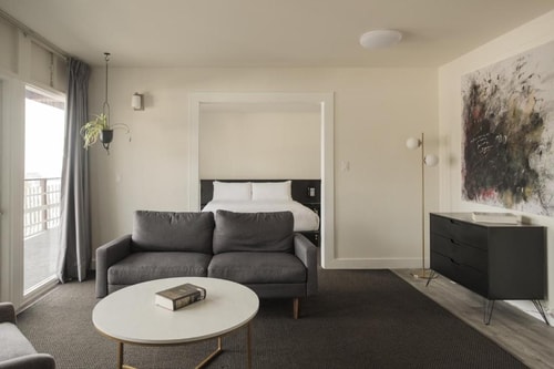 One Suite Near Hollywood Heritage Museum LA 4 Luxury Bookings