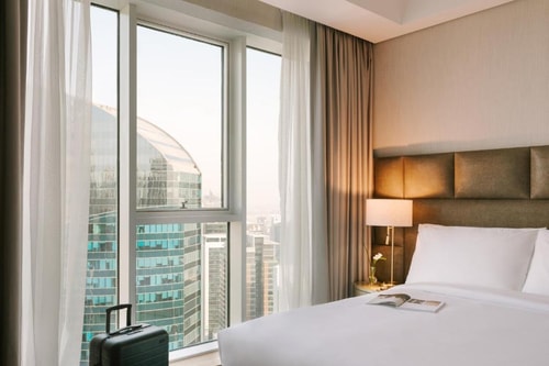 One Bedroom Apartment Near Clover Bay Tower DXB 0 Luxury Bookings