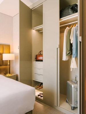Superior Studio Apartment Near Clover Bay Tower 1 Luxury Bookings