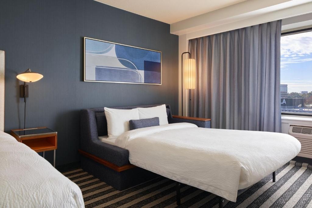 King Room Near Los Angeles Jiu Jitsu Academy LA Luxury Bookings