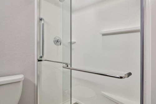 King Room Near Los Angeles Jiu Jitsu Academy LA 6 Luxury Bookings