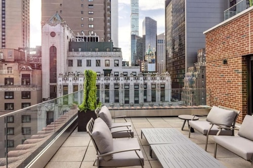 Deluxe King Studio Near Nordstrom NYC 10 Luxury Bookings