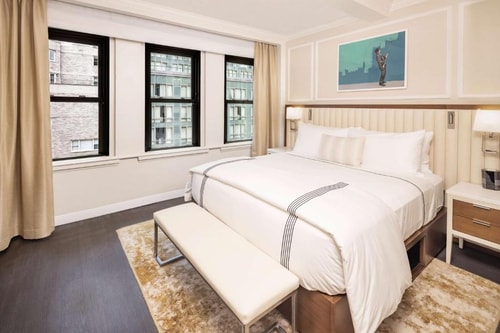 Deluxe King Studio Near Nordstrom NYC Luxury Bookings