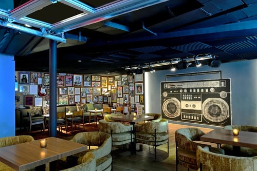 King Room Near The Comedy Store LA 10 Luxury Bookings