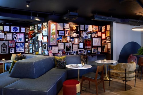 King Room Near The Comedy Store LA 8 Luxury Bookings