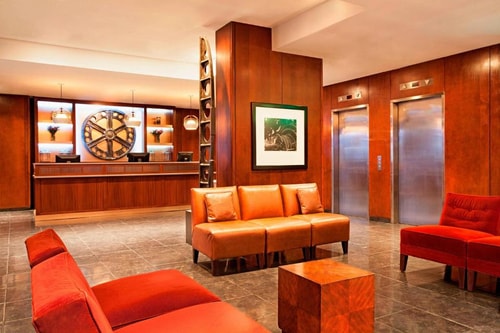 Guest room Near El Coco NYC 3 Luxury Bookings