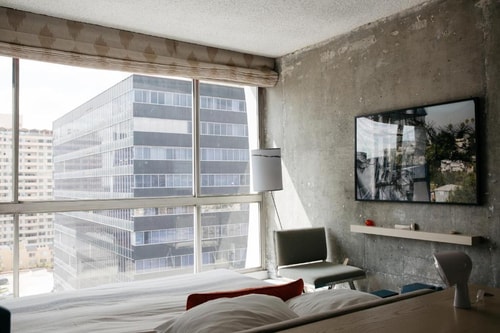 Deluxe King Room Near Oasis Church LA 1 Luxury Bookings