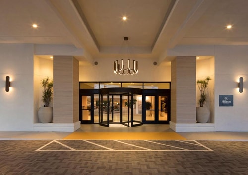 King Room Near Joslyn Park LA 10 Luxury Bookings