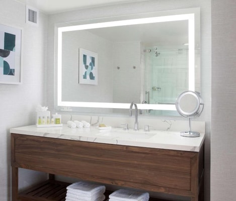 King Room Near Joslyn Park LA 4 Luxury Bookings