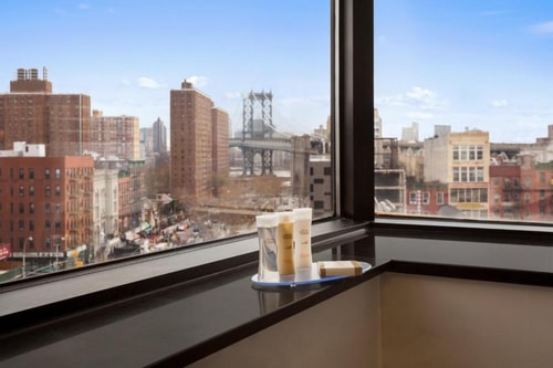 Standard Room Near Kopitiam NYC 5 Luxury Bookings