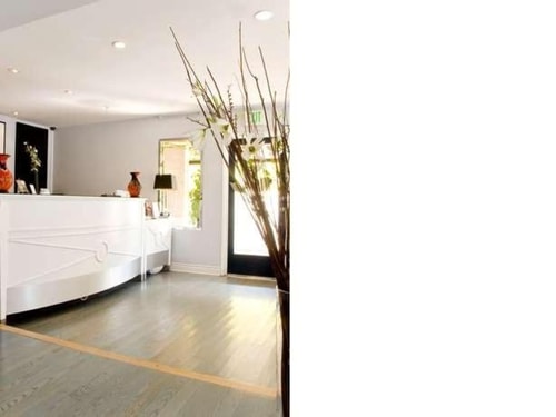 Queen Room Near Westwood Charter Elementary LA 6 Luxury Bookings