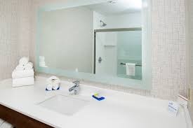 Queen Room Near Stoner Park LA 5 Luxury Bookings