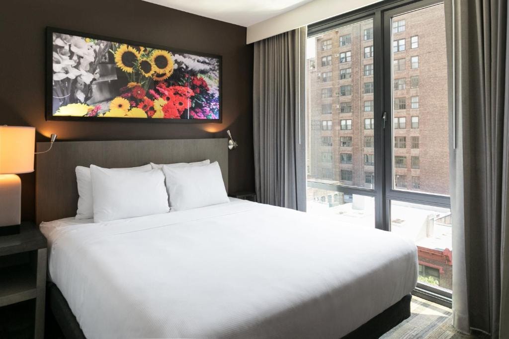 Den King Room Near Planthouse NYC Luxury Bookings