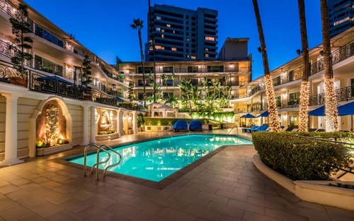 Queen Junior Suite Near Lori Moran Music Studio LA 14 Luxury Bookings