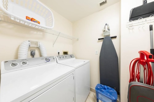 Two Bedroom Villa Near Escapology ORL 10 Luxury Bookings