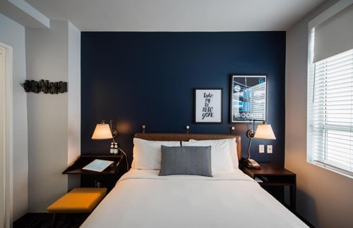 Queen Room Near The Morgan Library And Museum NYC Luxury Bookings