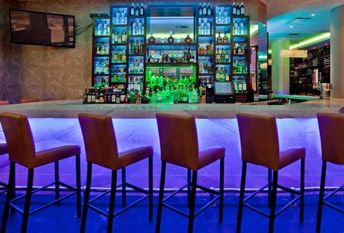King Room Near Manhattan High School NYC 8 Luxury Bookings
